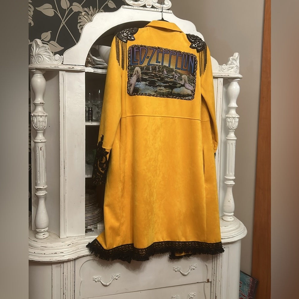 🔥 SOLD 🔥 Hand crafted LedZeppelin coat